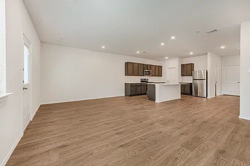 138 Hamilton Dr Photo 1