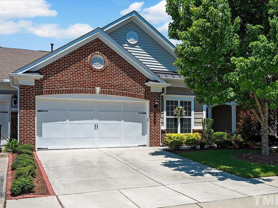 1st image of 820 Finnbar Dr