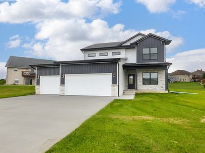 6074 Stockwood Dr, Asbury, IA, 52002