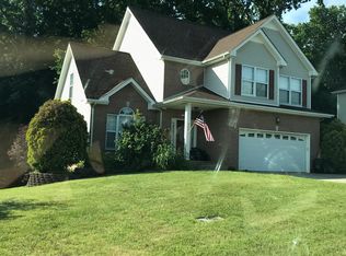 720 Forrest Cove Ct, Clarksville, TN 37040