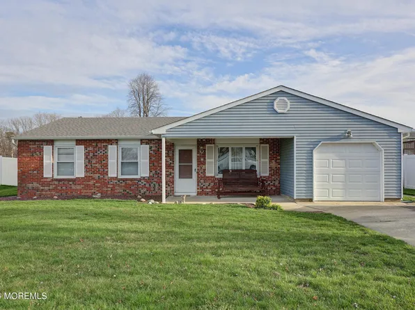 74 Pine Needle Street, Howell, NJ 07731
