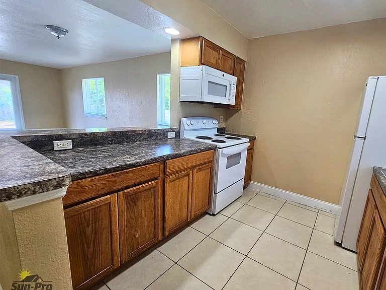 900 S Peninsula Dr #112 — Photo 5
