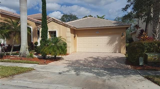 1st image of 17073 NW 13th St