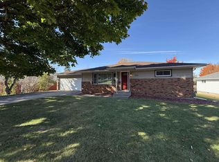 908 S 12th St, Wausau, WI 54403