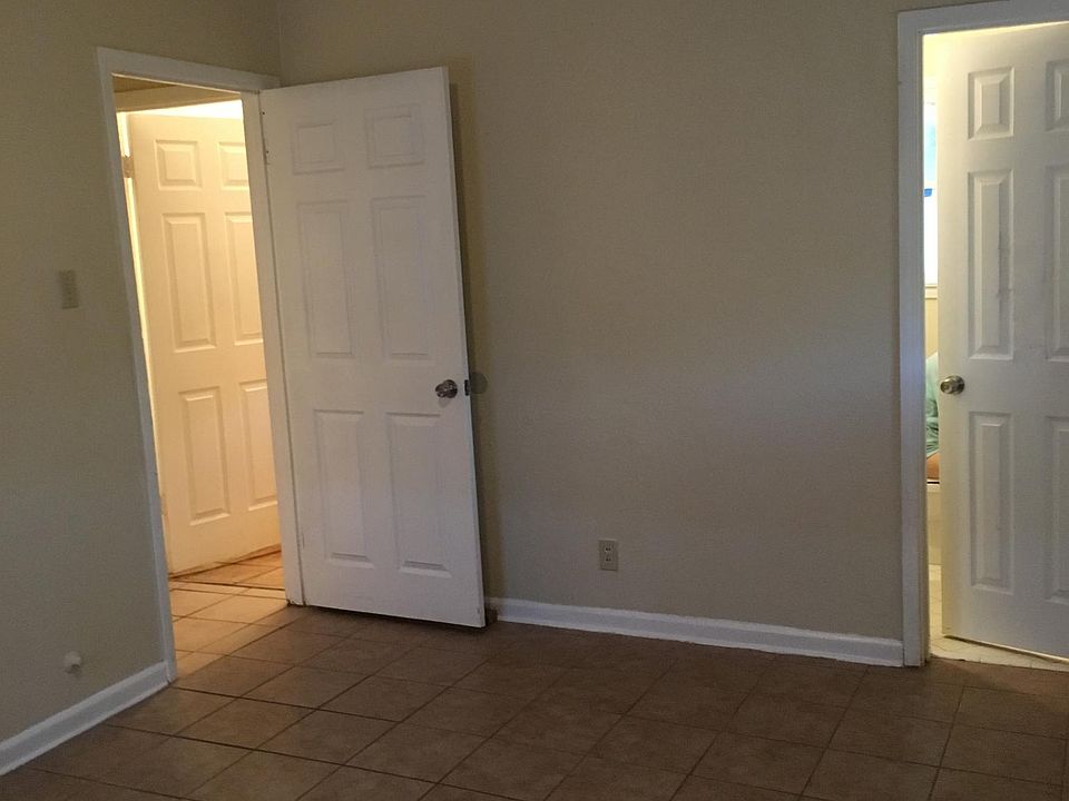 1st image of 5813 Lucille Dr