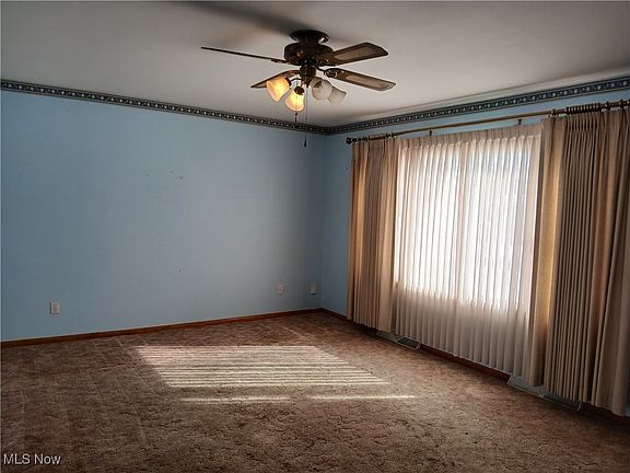 5th image of 2715 Lyman Dr