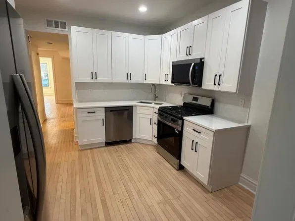 2848 W Diversey Ave Unit 2E, Chicago, IL 60647
