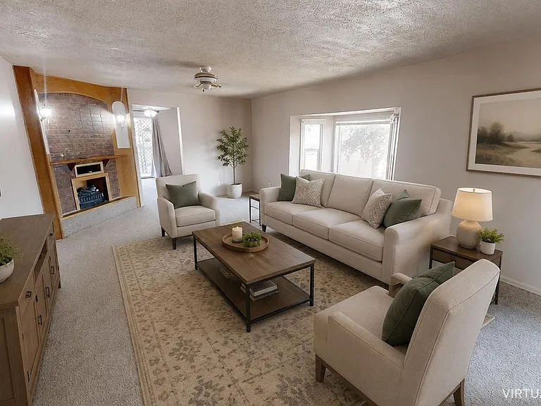 114 Linden Dr — Photo 2