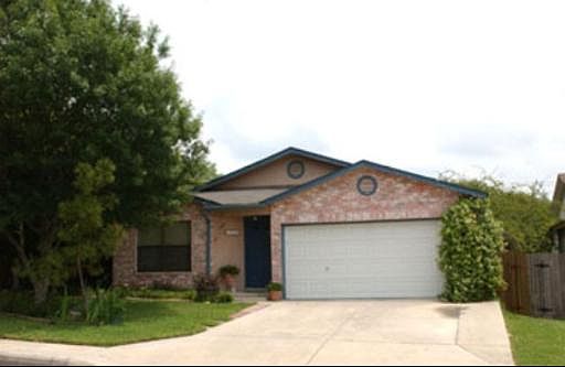 1st image of 8426 LAUREL BEND DR