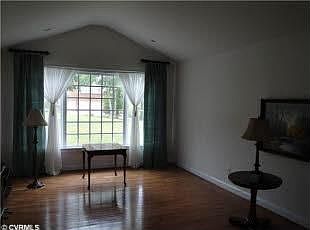 2nd image of 855 Dogwood Dell Ln