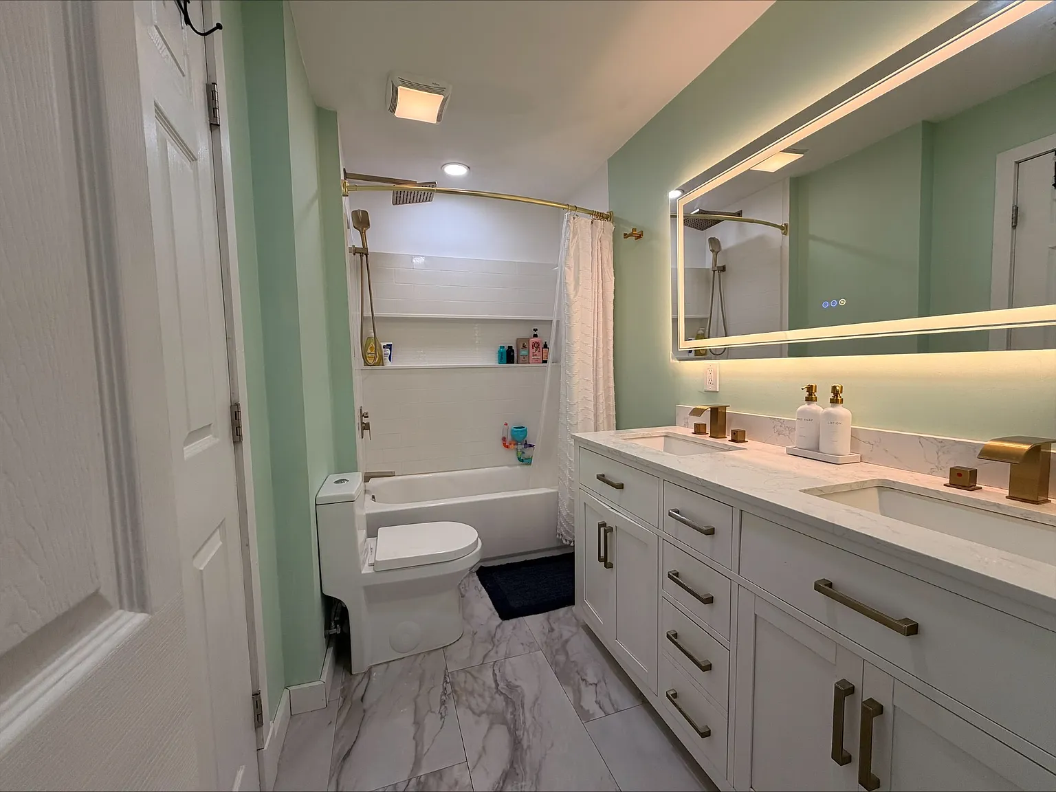 3 bed, 2.5 bath, 1506 sqft, $3,400 — Photo 3
