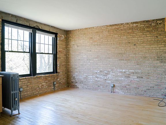 4th image of 4630-4632 N Beacon St #4630-4A