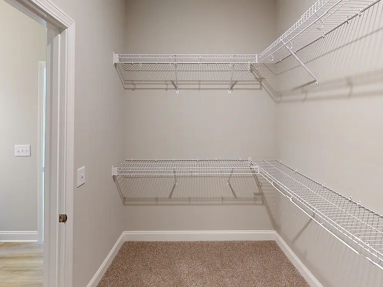 1044 Moen Loop — Photo 15