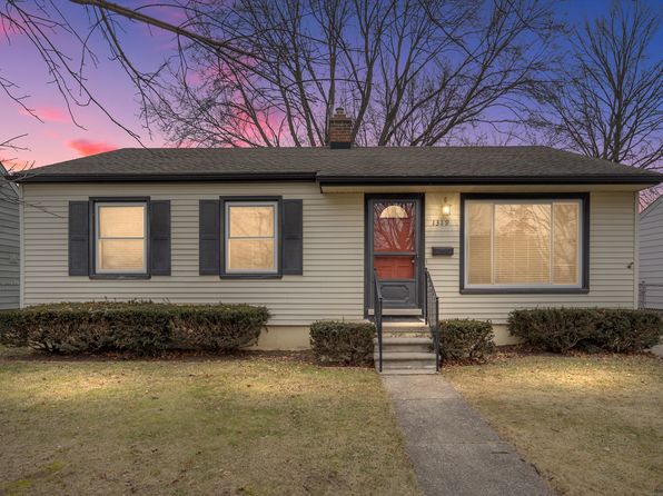 1319 Amelia Ave