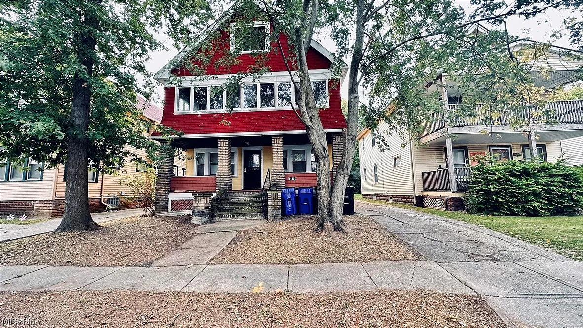 16210 Huntmere Ave photo 1