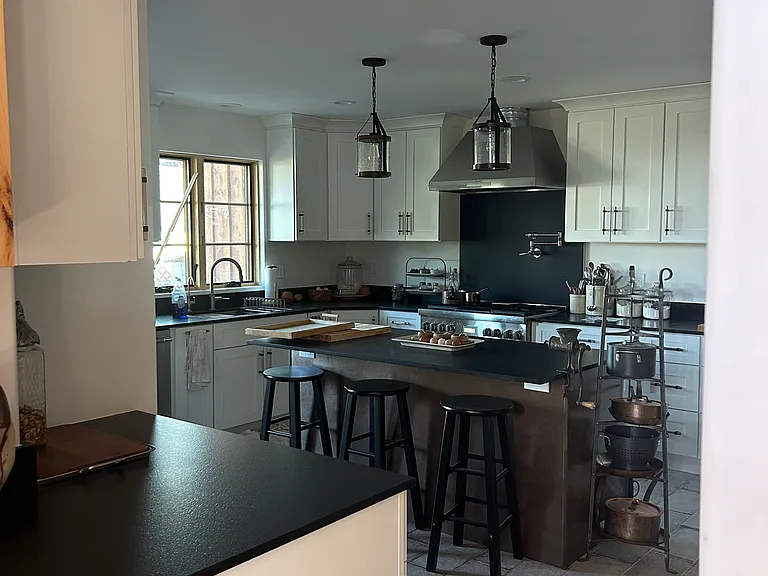40 W Boulderville Rd #1 — Photo 2
