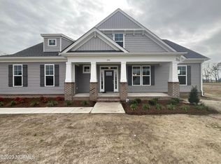 204 Little Acorn Trl, Moyock, NC 27958