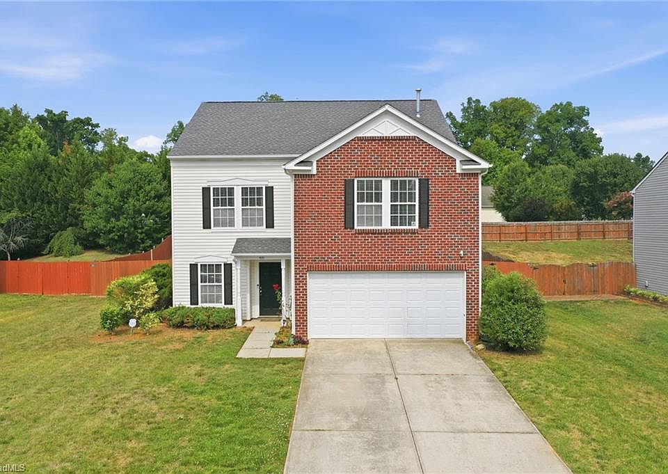 1st image of 410 Walnut Crossing Dr