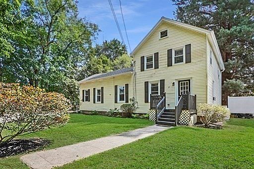 2nd image of 29 Bennett Ln