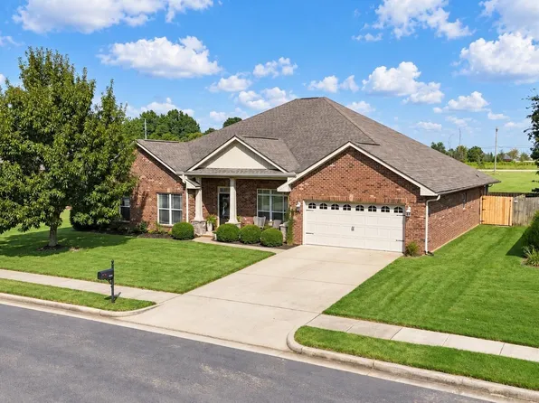 13606 Rising Run Cir, Athens, AL 35613