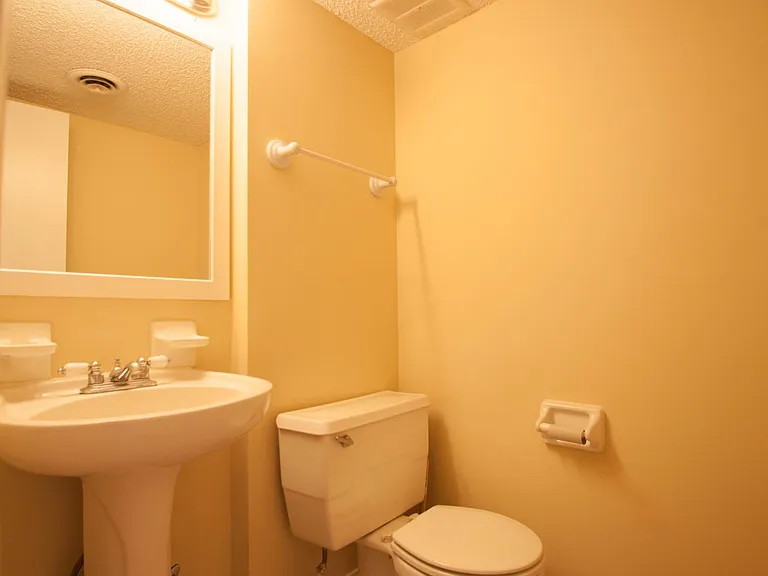 5510 Country Dr #34 — Photo 4