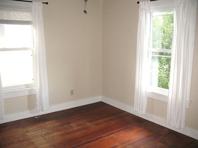 2nd image of 873 Catherine St