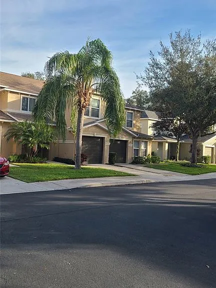2914 Royal Tuscan Ln — Photo 6