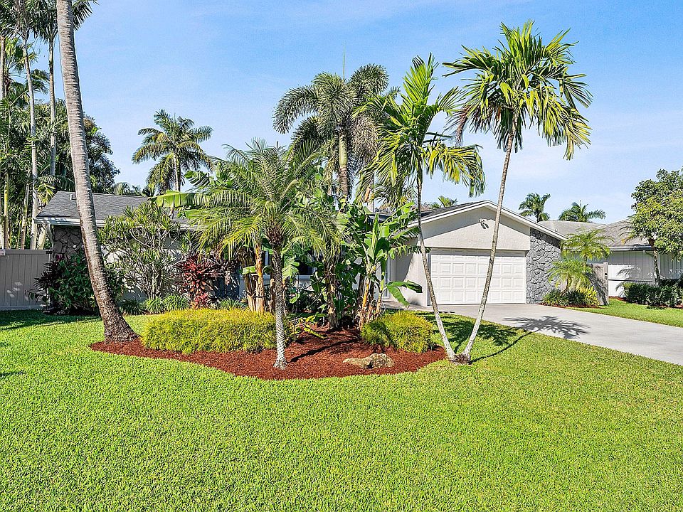 1st image of 6885 Tradewind Way