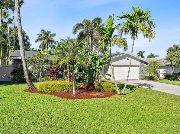 6885 Tradewind Way, Lake Worth, FL 33462