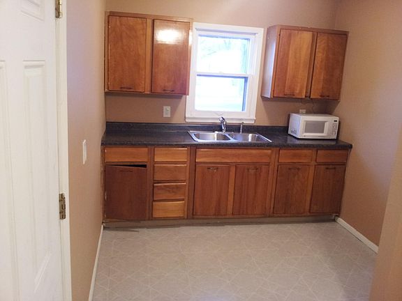 Kitchen had new floors installed. I can add pictures next week.