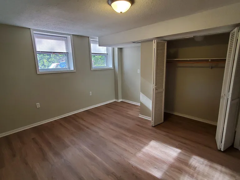 214 Old Home Rd — Photo 5