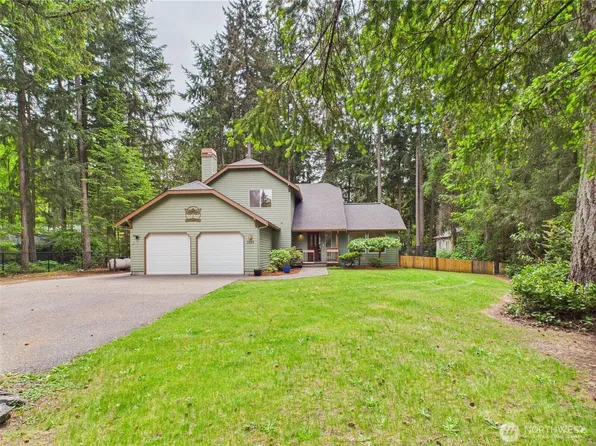 1112 Neah Drive, Fox Island, WA 98333