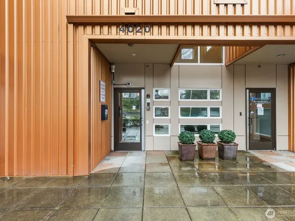 4020 Aurora Avenue N #204, Seattle, WA 98103