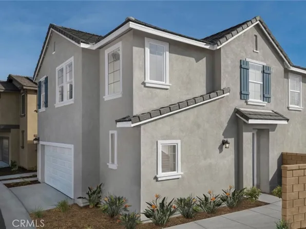 2486 Powell Dr, Rialto, CA 92377
