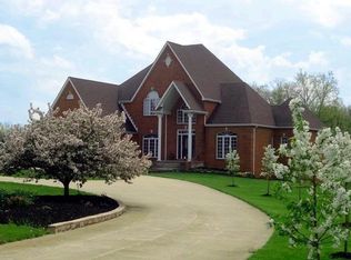 6612 Hursh Rd, Fort Wayne, IN 46845