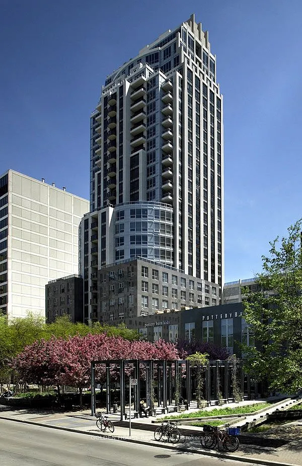3 bed, $6,000 — Photo 1