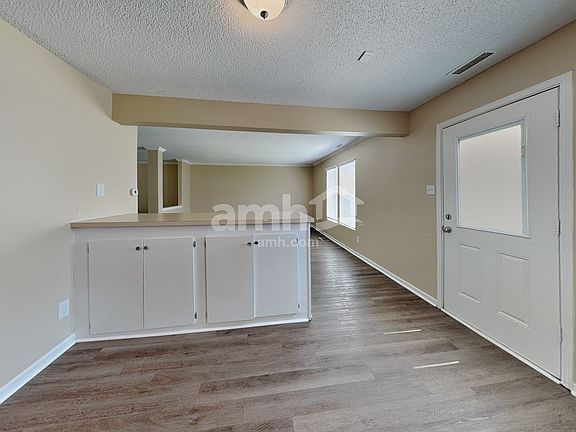 4th image of 10891 Albertson Dr