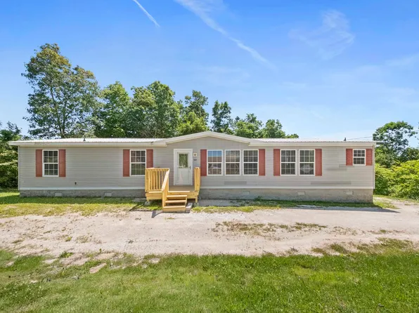 1938 Booth Quillen Rd, Ashland, KY 41102