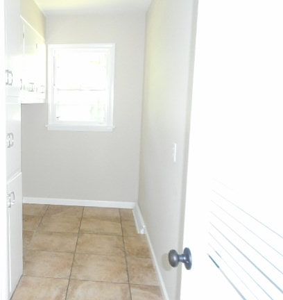 4th image of 1731 Valley Dr