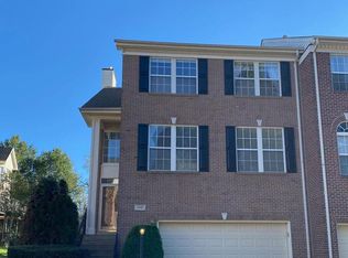 46121 Brisbane Sq, Sterling, VA 20165
