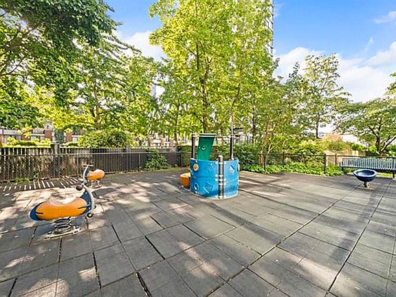 2nd image of 928 Homer St #2403