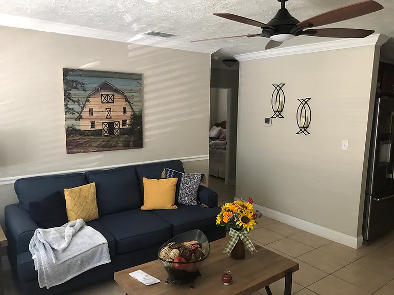 5909 Albert Pl — Photo 3