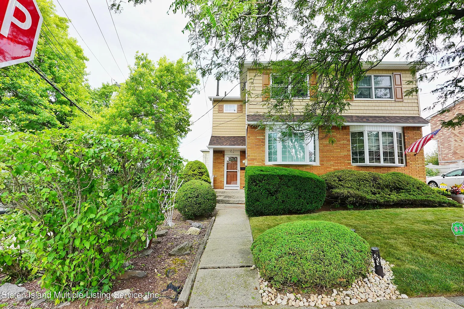 93 Donley Ave photo 1