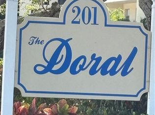201 Quail Forest Blvd APT 110, Naples, FL 34105