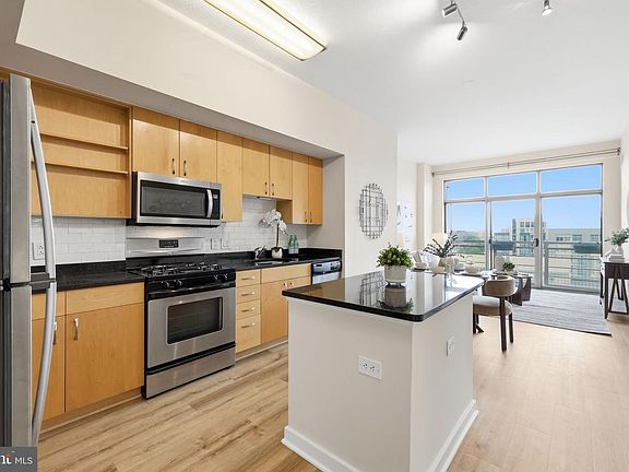 2nd image of 475 K St NW Unit 1229