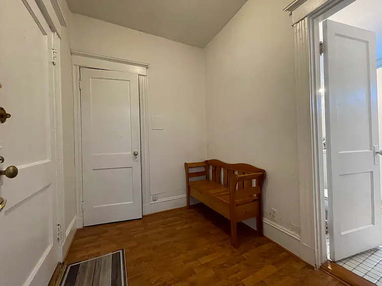 47 Park Vale Ave #10 — Photo 8