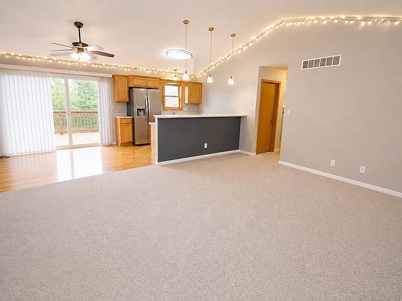 5th image of 201 Cody Dr