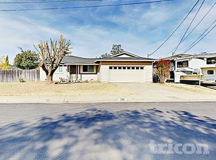 1901 Georgina Dr, Olivehurst, CA 95961