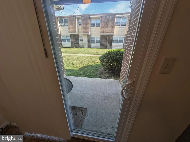 12 Florence Tollgate Pl #4 — Photo 15