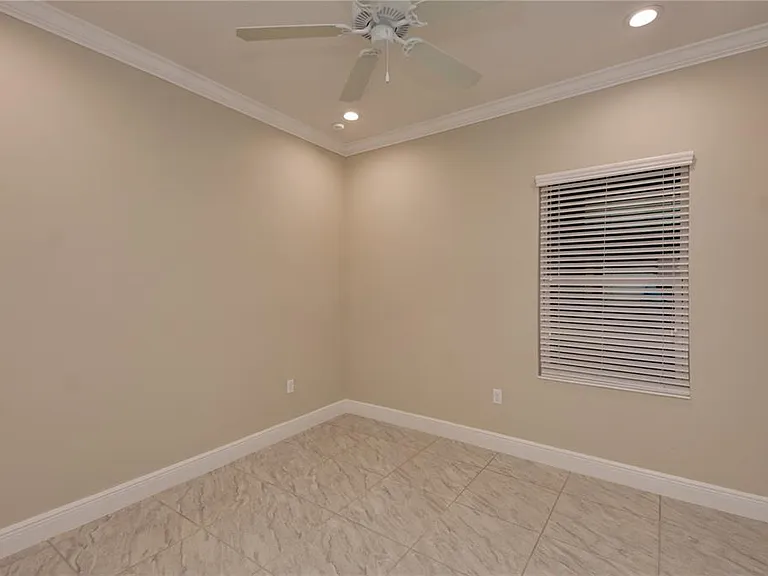 7408 Ridgelake Cir — Photo 32